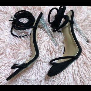 Simmi shoes- black heels